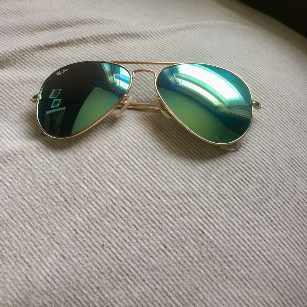 Ray-Ban Gold Aviator Green Flash Lenses